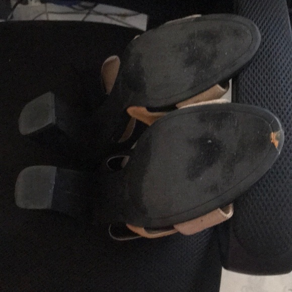 Shoes - Picture 7 of 8